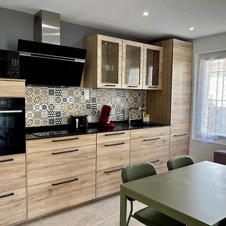 Superbe Renove A 150 Metres De La De *