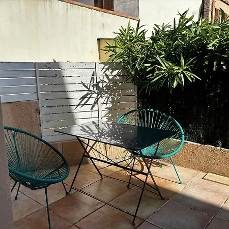 Daire Superbe Renove A 150 Metres De La De